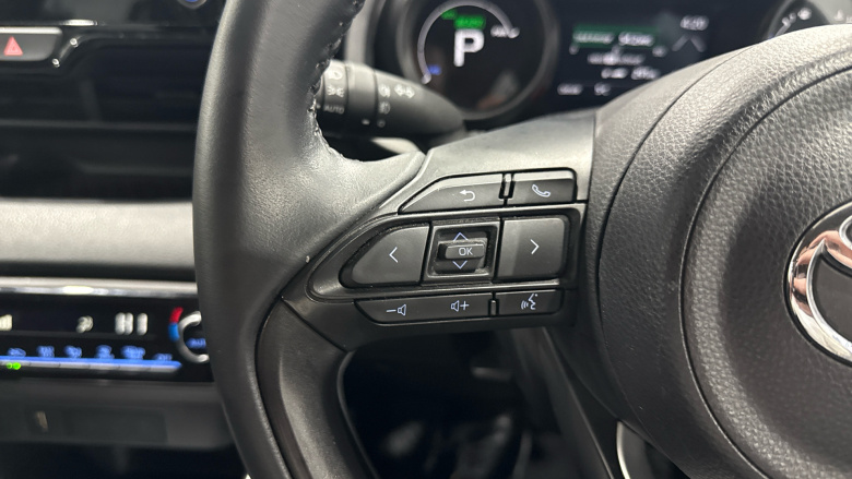 Toyota Yaris 1.5 Hybrid Design 5dr CVT Hybrid Hatchback